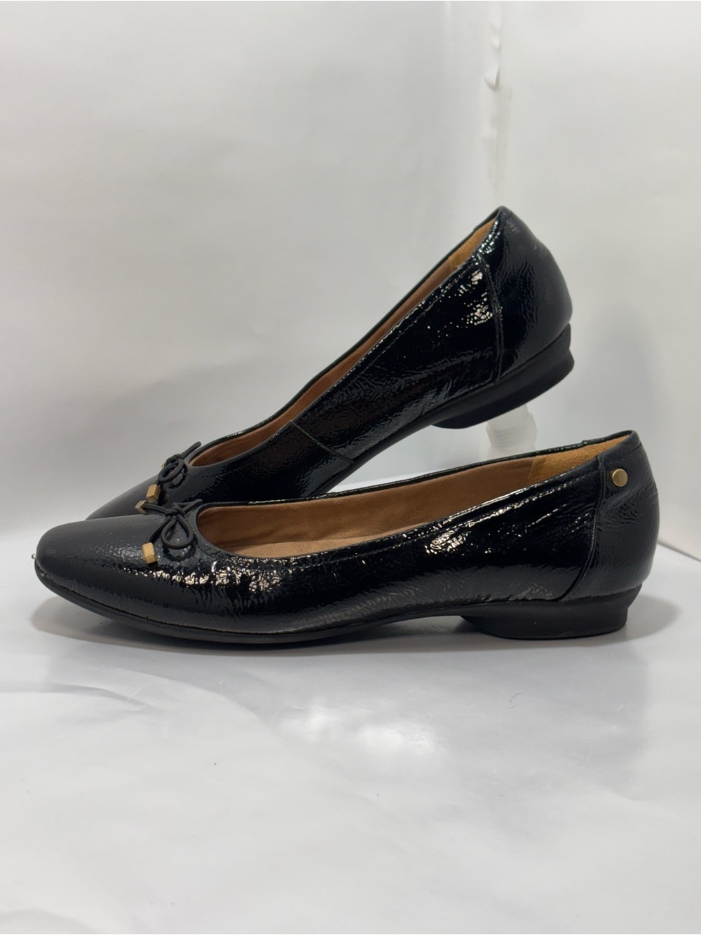 Clarks Artisan Women's 7 M Black Patent Tips Texture Square Toe Bow Ballet Flat